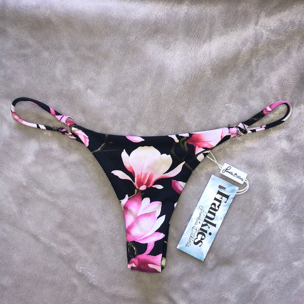 NWT Frankie’s Joy Bottom in Black Lotus